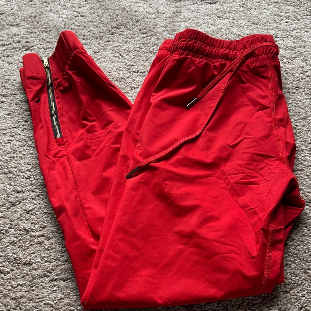 ZYIA Women's Red peak zipper ankle joggers-small